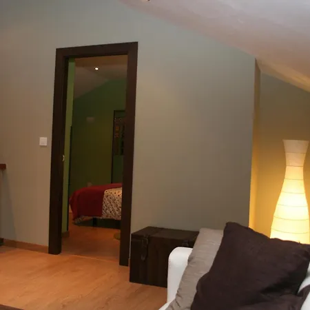 埃尔里瓜林2公寓 Oviñana